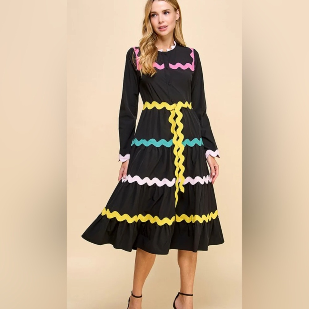 TCEC Black Ric Rac Midi Dress size Medium